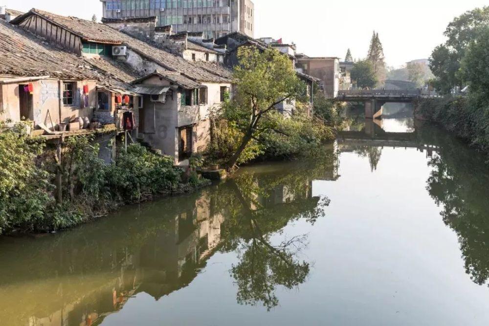 临县:刘泽锋一行在基层开展年终目标责任考核暨“春雷行动”推进情况督导检查