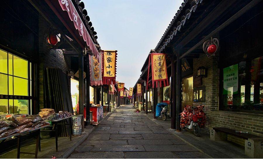 日本明治天皇和英国维多利亚女王谁是世界历史上最伟大的皇帝游戏画面